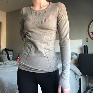 Alo long sleeve work out top